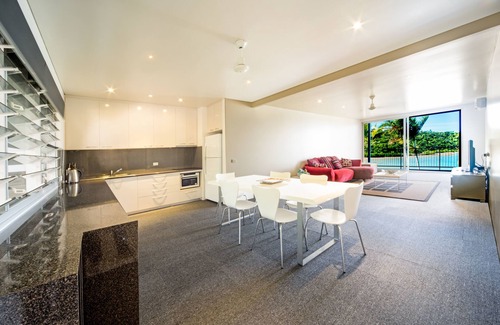 Shute Harbour Apartment | Baybliss Luxury 1 Bedroom Apt