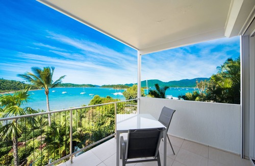 Shute Harbour Apartment | Baybliss Luxury 1 Bedroom Apt