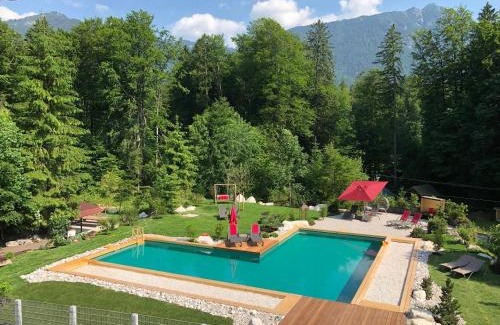 Obergrainau Hotel | Bayern Resort Hotel - Adults only - mit Zugspitzblick - Eibsee-Nähe - Wellnessbereich - Naturpool im Sommer