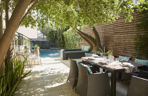 Three Anchor Bay House | Bayflowers Guest House