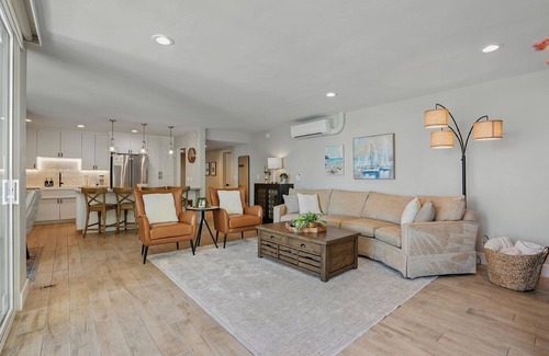 Crown Point Condo | Bayfront Paradise - Flexible 30 Day Plus with Amazing Bay View and Pool!