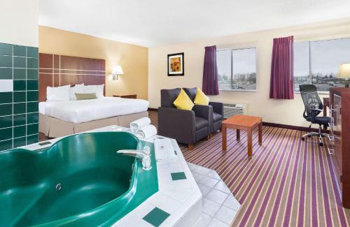Bowling Green Hotel | Baymont by Wyndham Bowling Green