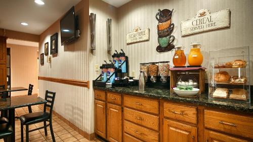 Chester Hotel | Baymont by Wyndham Chester IL