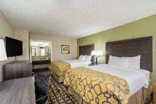 Clarksville Hotel | Baymont by Wyndham Clarksville