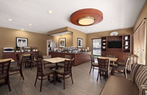 Lewisville Hotel | Baymont by Wyndham Lewisville