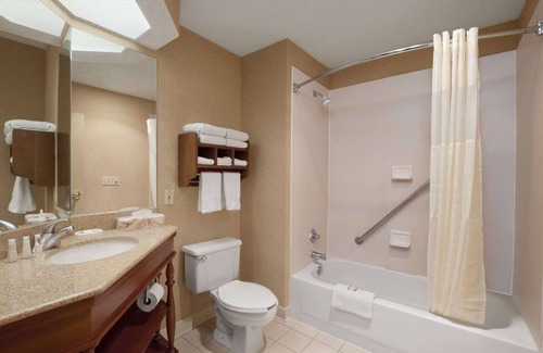Lewisville Hotel | Baymont by Wyndham Lewisville