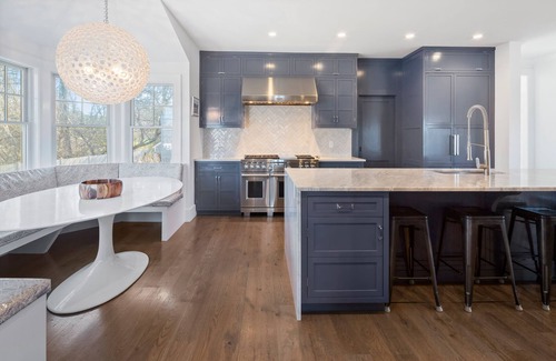 Brewster House | Bayside Bliss - Luxury Waterfront Home in Brewster with Private Beach
