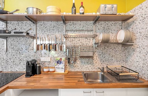Cairns North Apartment | Bayside Escape A Short Stroll from the Esplanade