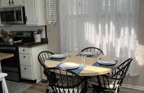 Williams Bay House | Bayside Hideaway, Williams Bay, WI