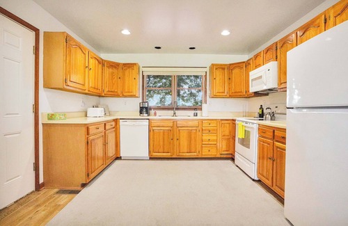 Locustville House | Bayside House with Sunset Water Views on Secluded Private Farm