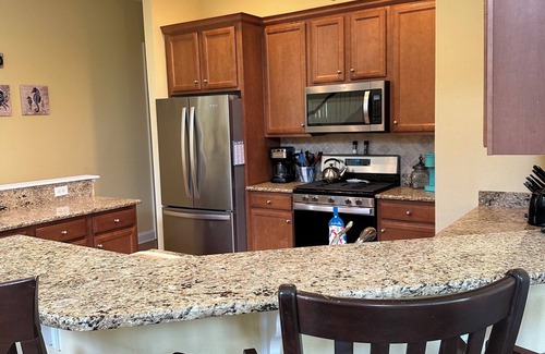 The Commons Villa | Bayside luxury home! Pools, jacuzzi playground Bay view restaurant, golf course!
