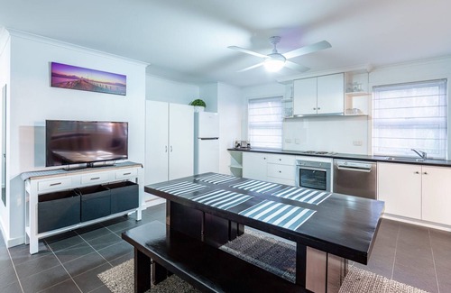 Seventeen Seventy House | BAYVIEW MANOR 1770 - Downstairs