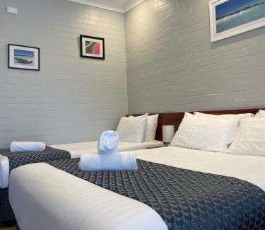 Esperance Hotel | Bayview Motel
