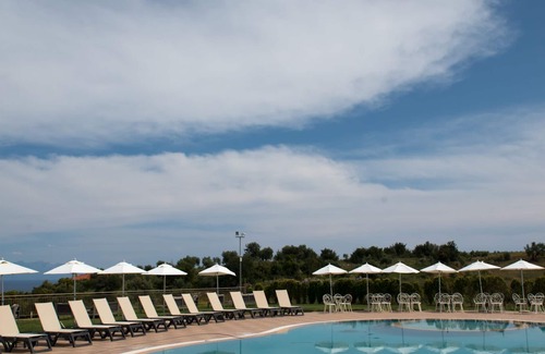 Aipeia Apartment | Baywatch Hotel