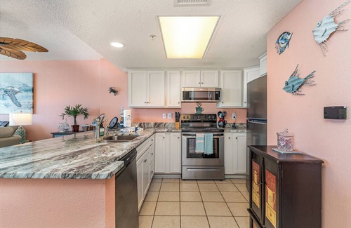 Ash Condo | Baywatch Resort! #1705 Oceanfront Condo with Amazing Views & Great Amenities!