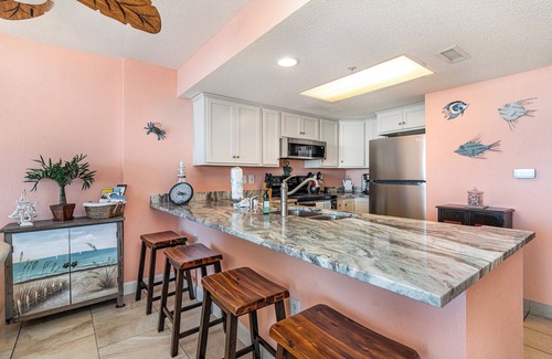 Ash Condo | Baywatch Resort! #1705 Oceanfront Condo with Amazing Views & Great Amenities!