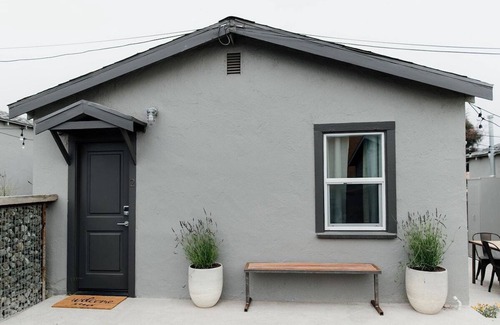 Baywood Park House | Baywood Cottage #2 | Walk to Bay | Dog Friendly