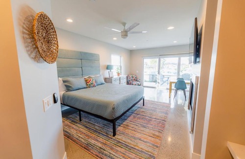 Baywood Park Bed & Breakfast | Baywood Inn Bed & Breakfast