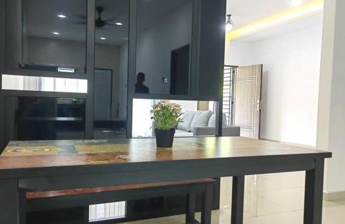 Asam Kumbang House | BBF Cozy Hub