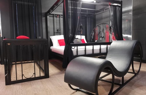 Czestochowa Apartment | BDSM Apartament Częstochowa Luxxx - ADULTS ONLY - TYLKO DLA DOROSŁYCH