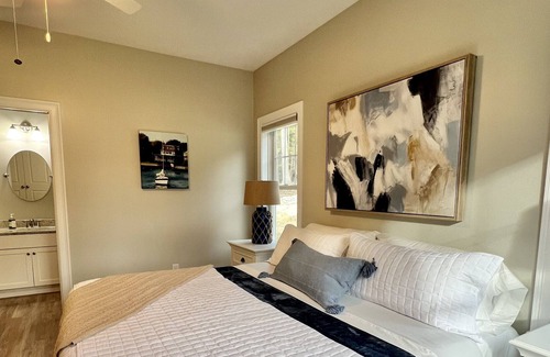 Arundel Cottage | Be close to all the Kennebunks offer!