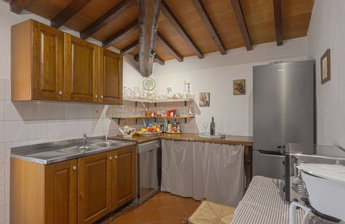 San Pietro in Bossolo House | Beautiful private villa with private pool, WIFI, TV, patio, pets allowed, panoramic view and par.