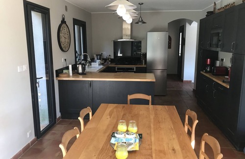 Sainte-Anastasie-sur-Issole Villa | Beautiful villa not overlooked, quiet, large heated pool, and open view