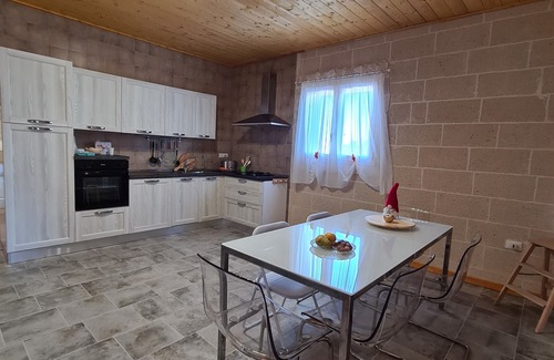 Torricella House | Beautiful villa near Torre Ovo, 800 meters from the sea.