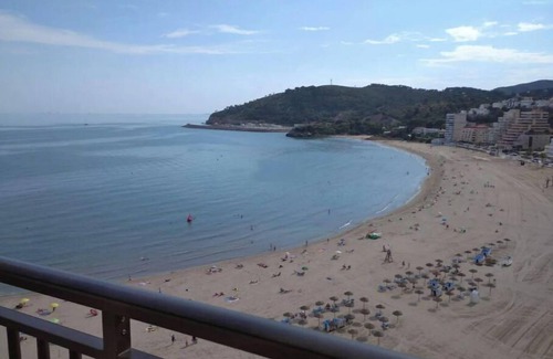 Oropesa del Mar Apartment | Beachfront apartment with spectacular viewsnAbout this space
