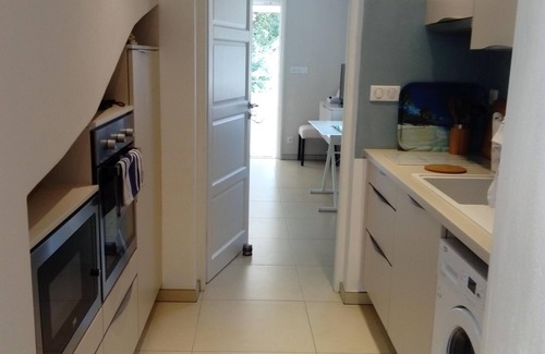 Les Issambres Apartment | Beach 350m, walks and hikes, sea view, apartment + covered terrace