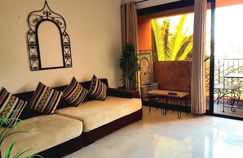 Agadir Apartment | π πββοΈ Beach 500 meters π sunny βοΈ balcony garden view π΄ WiFi SmartTV π₯