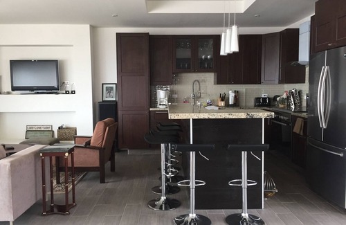 La Fonda House | Beach Access! 4 Bedroom 3 Bath Modern Beach Home