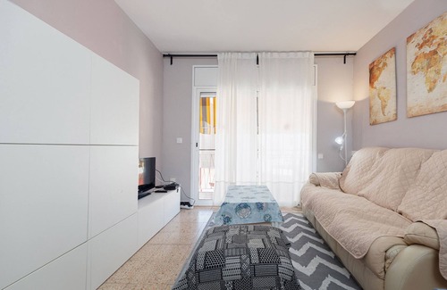 Pineda de Mar Apartment | Beach apartment quiet, sunny and well connected.