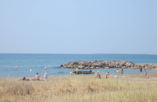Frontignan Villa | beach at 30 m - villa t3 with parking