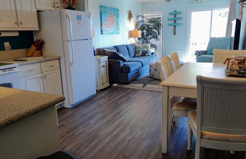 Ocean Isle Beach Condo | Beach at Your Feet! 2 bdrm, 1.5 bath Oceanfront Condo complex W/beachside Pool
