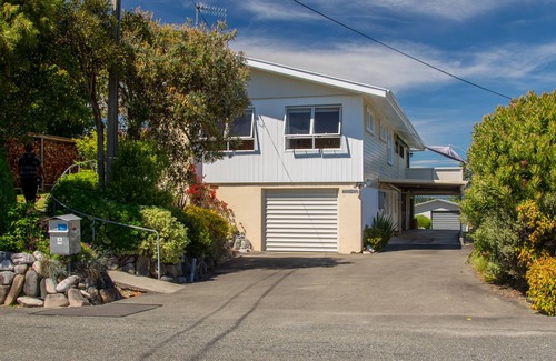 Kaiteriteri House | Beach, Bike, Boat, play
