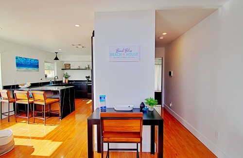 Navarre Beach House | 🌞Beach Bliss🌞 Stylish Pet Friendly Home | Gulf View w/Loft + Decks 🌴