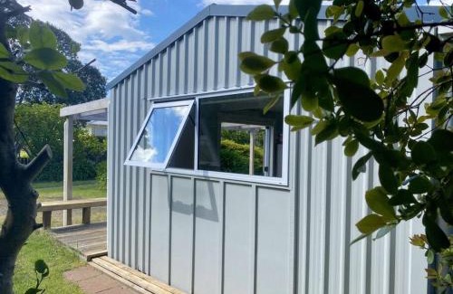 Waihi Beach House | Beach Break Cabin - short walk to beach and cafes
