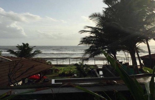 Anjuna House | Beach bunglow with breakfast on Anjuna Beach