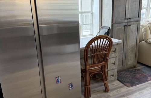 Port Isabel Cottage | beach camp.Charming 2-bedroom cottage with WiFi, AC in fabulous Port Isabel