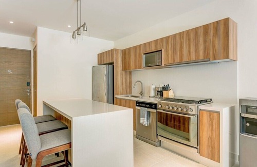 Akumal Apartment | Beach Club | Private Jacuzzi | Rooftop Pools | Gym