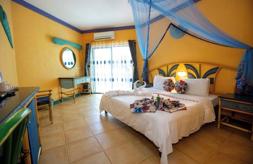 Mikocheni Hotel | Beach comber hotel and aprtments