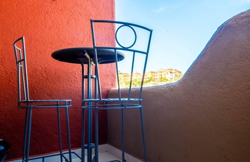 Centro Apartment | Beach Condo on the Marina, Fully Renovated