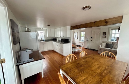 Green Harbor-Cedar Crest Cottage | Beach Cottage in the Sand