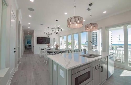 Navarre Beach House | Beach Country 7 BR/7.5 House w/Heated Pool