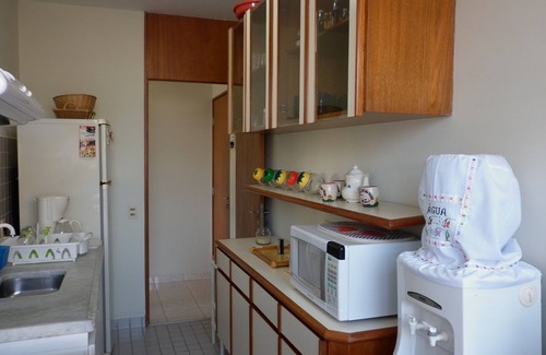 Jardim Ana Maria Apartment | Beach Cove Apartment in Closed Condominium with Balcony and Garden