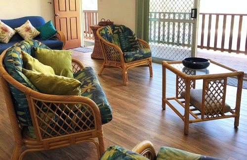 Tin Can Bay House | BEACH ESCAPE