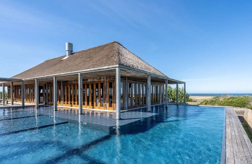 La Paloma House | Beach Front Luxury House