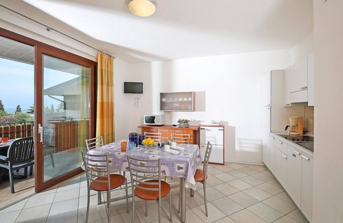 Manerba del Garda Apartment | Beach front apartment