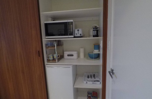 Mullaloo Apartment | Beach Front Apartment and garden for 2 on stunning Mullaloo Beach